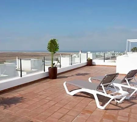 Conilsolymar Terraza Коніль-де-ла-Фронтера